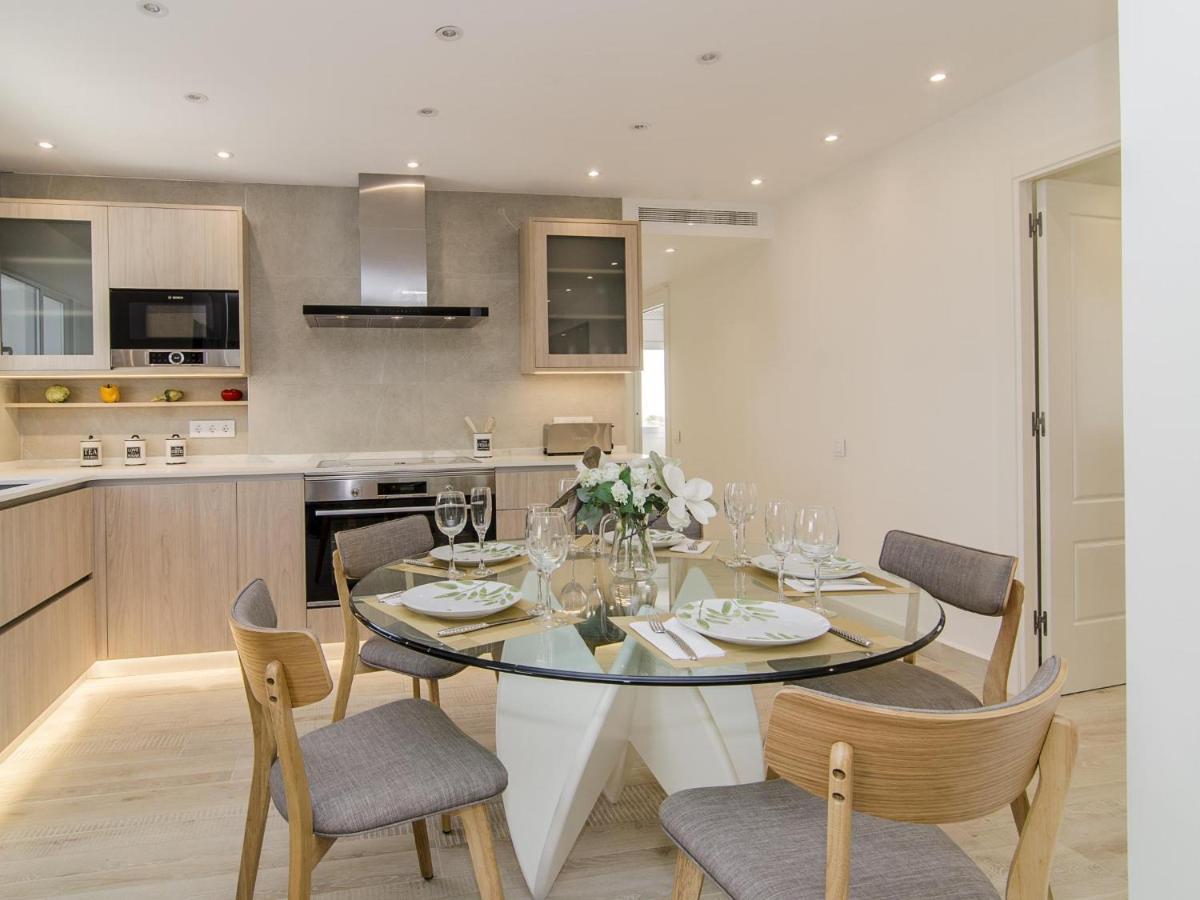 Sitges Spaces Oasis Suites- 4 Bedroom, 4 Ensuite Bathrooms, Terrace, Pool, Sitges Centre Bagian luar foto