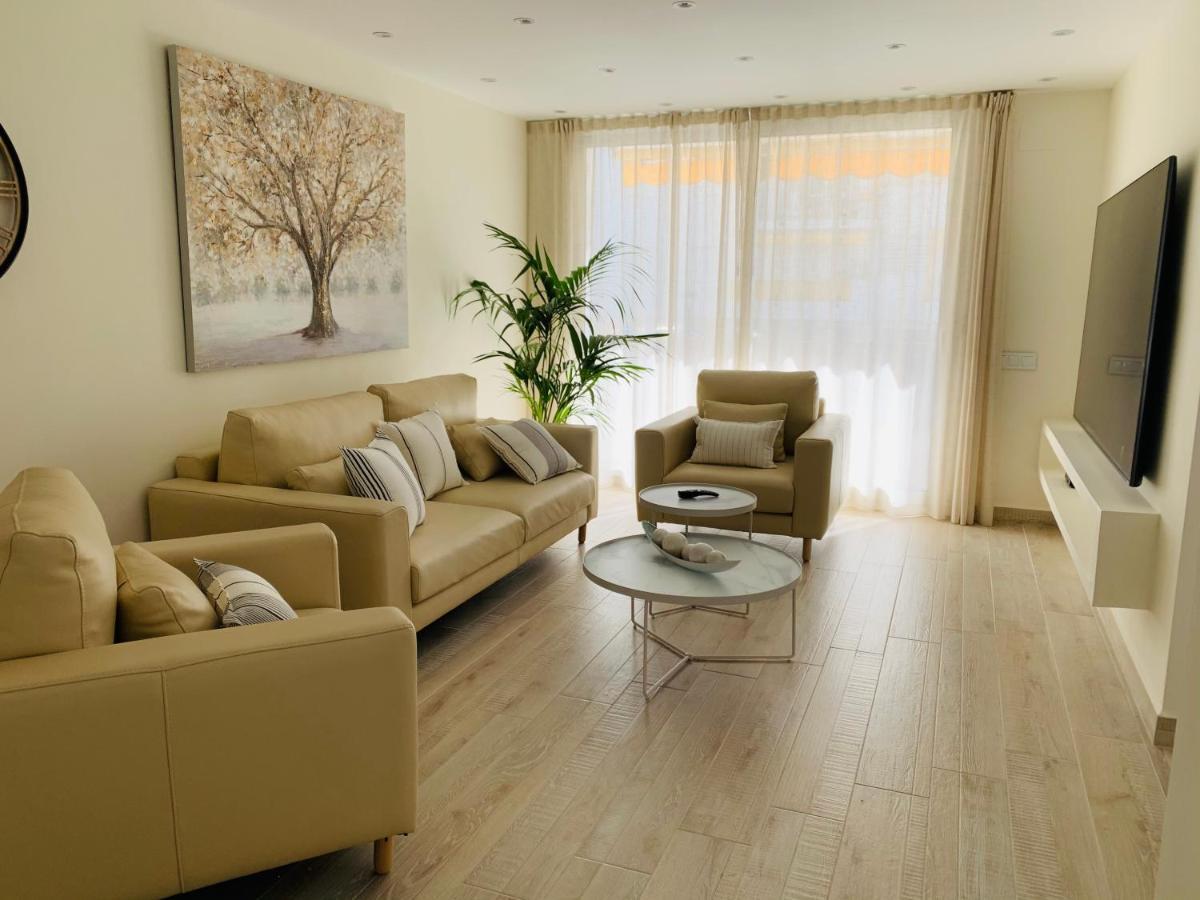 Sitges Spaces Oasis Suites- 4 Bedroom, 4 Ensuite Bathrooms, Terrace, Pool, Sitges Centre Bagian luar foto