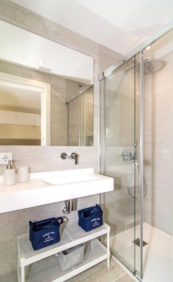 Sitges Spaces Oasis Suites- 4 Bedroom, 4 Ensuite Bathrooms, Terrace, Pool, Sitges Centre Bagian luar foto