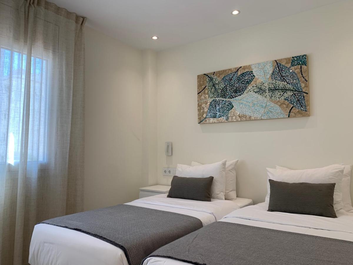 Sitges Spaces Oasis Suites- 4 Bedroom, 4 Ensuite Bathrooms, Terrace, Pool, Sitges Centre Bagian luar foto